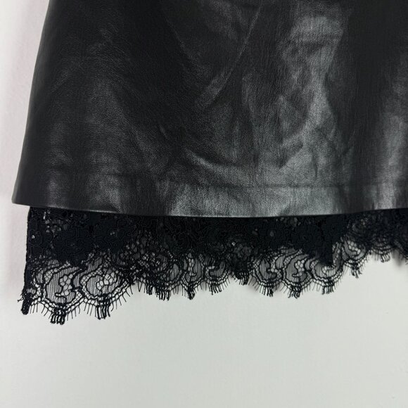 Alice + Olivia Rubi Vegan Leather Lace-Trim Mini Skirt in Black Size 2 EUC - Picture 5 of 13